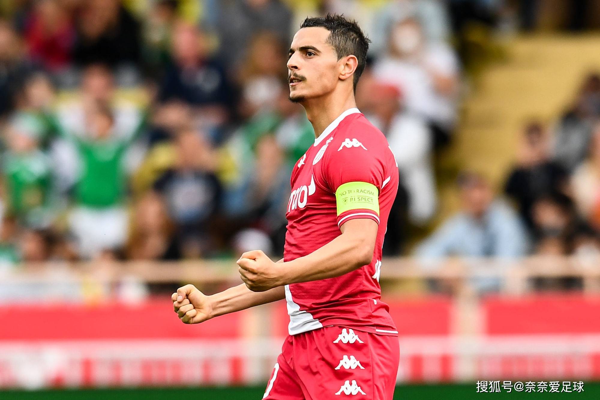 包含埃因霍温发布备战花絮，国际比赛日绝杀压哨，法甲任务艰巨，球探报告显示潜力的词条